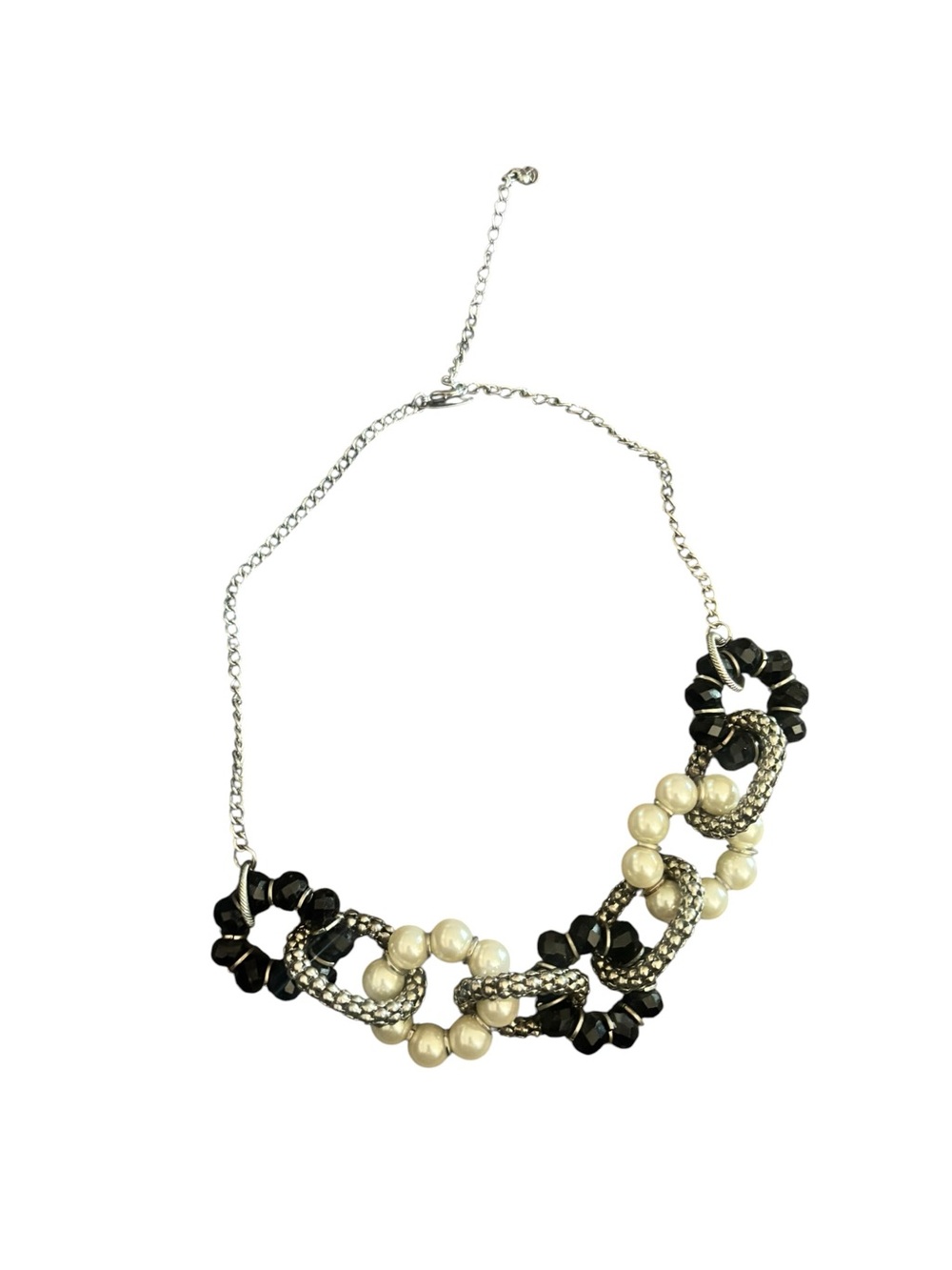New York and Company Black and White Pearl Cluster Necklace - Picture 2 of 3